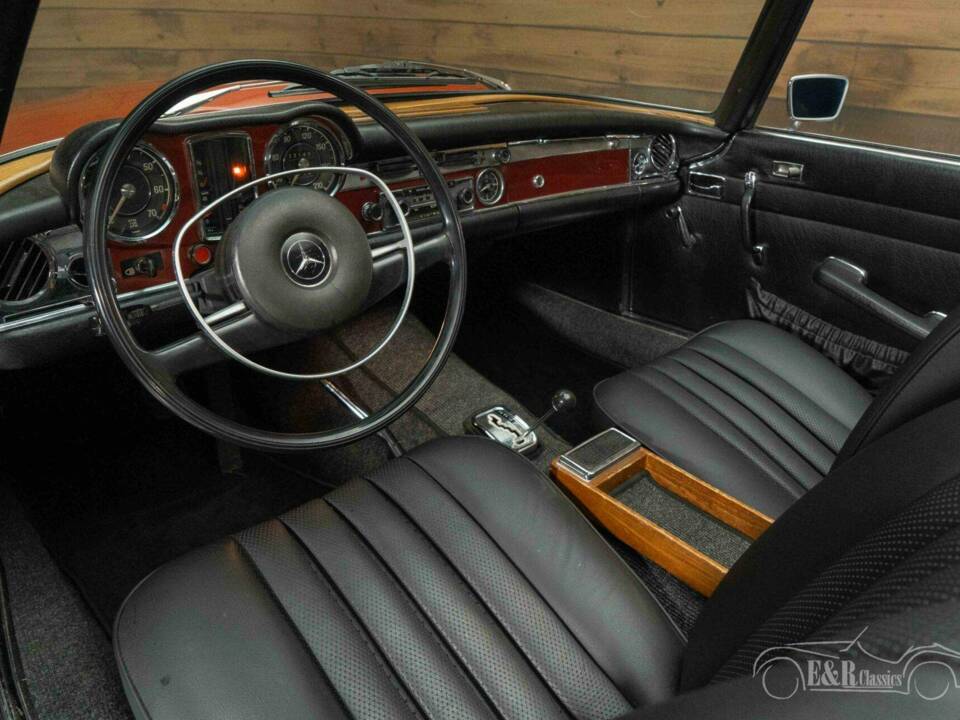 Bild 2/19 von Mercedes-Benz 280 SL (1969)