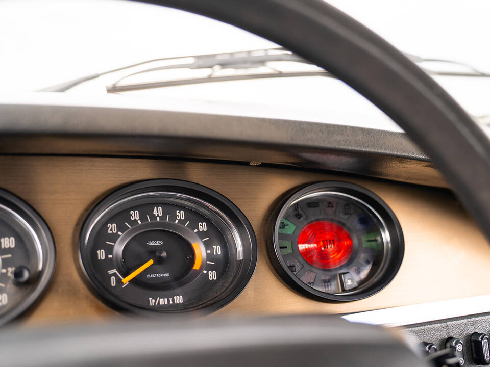 Image 48/57 of Citroën SM (1971)