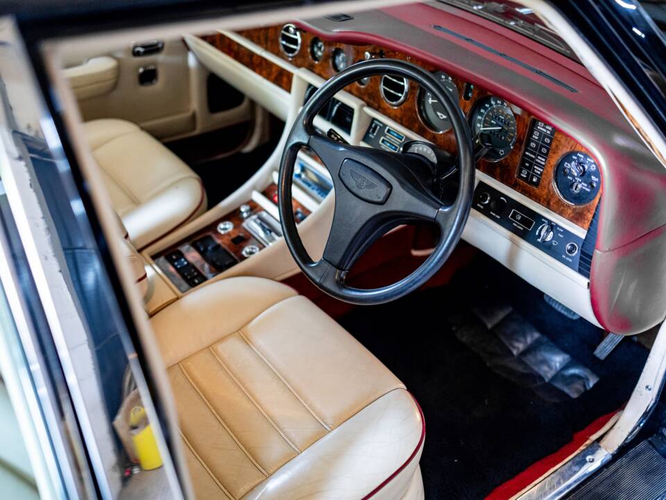 Bild 33/45 von Bentley Turbo R (1988)