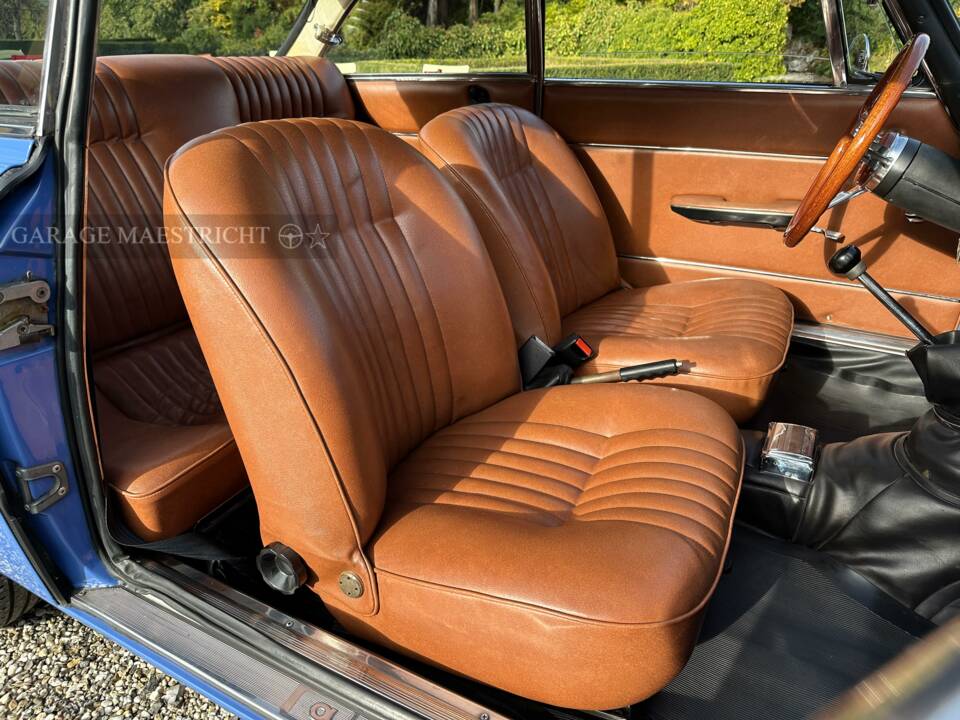 Bild 11/100 von Alfa Romeo Giulia GT 1300 Junior (1973)
