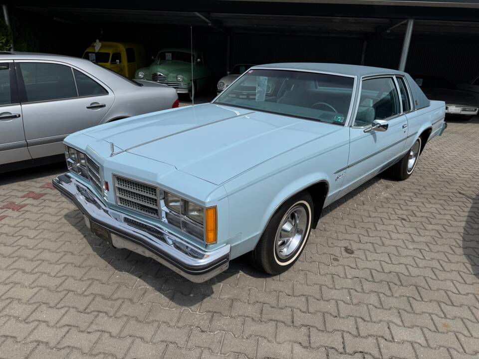 Imagen 1/64 de Oldsmobile Delta 88 Royale (1979)