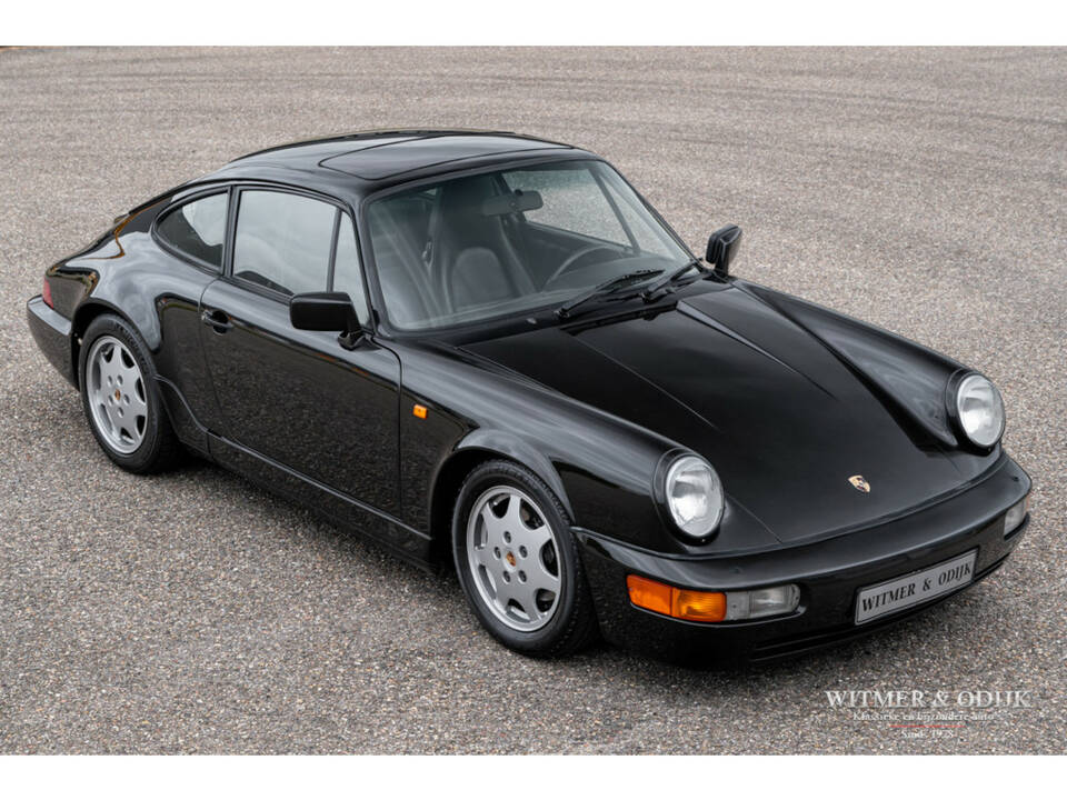 Image 4/28 de Porsche 911 Carrera 4 (1990)