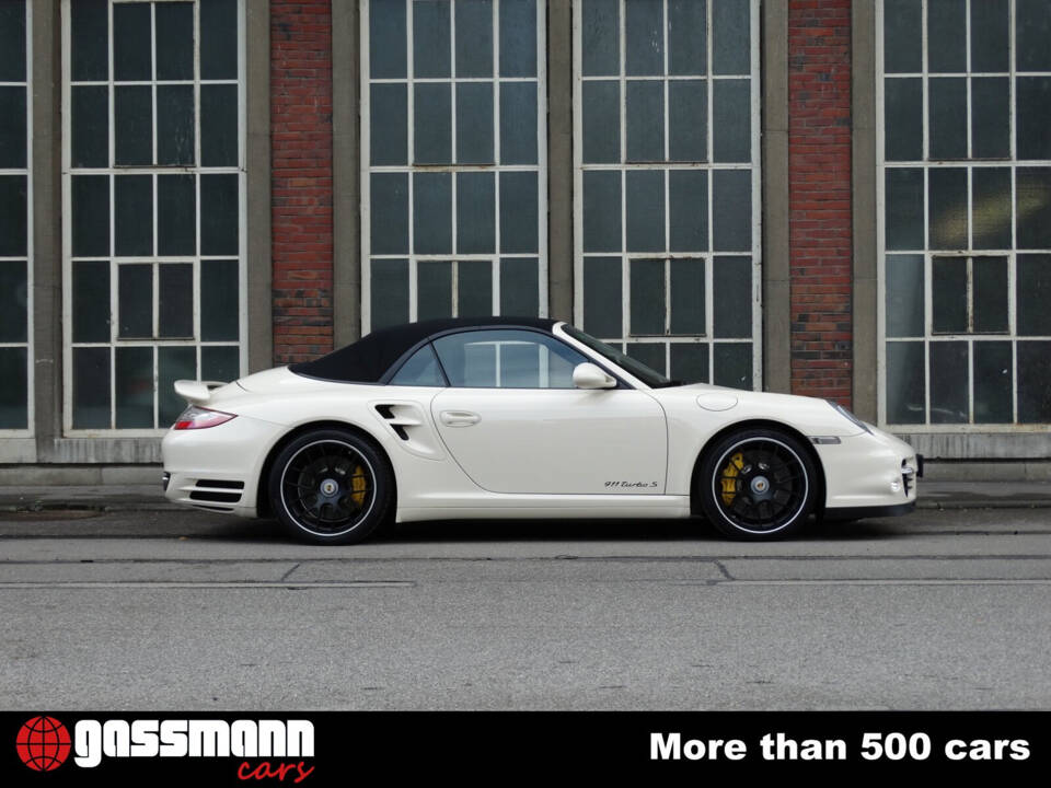 Immagine 3/15 di Porsche 911 Turbo S (2010)