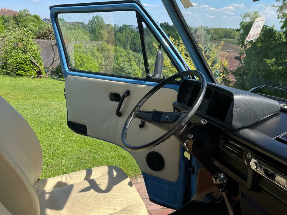 Image 4/14 of Volkswagen T3 Camper 1.6 D (1984)