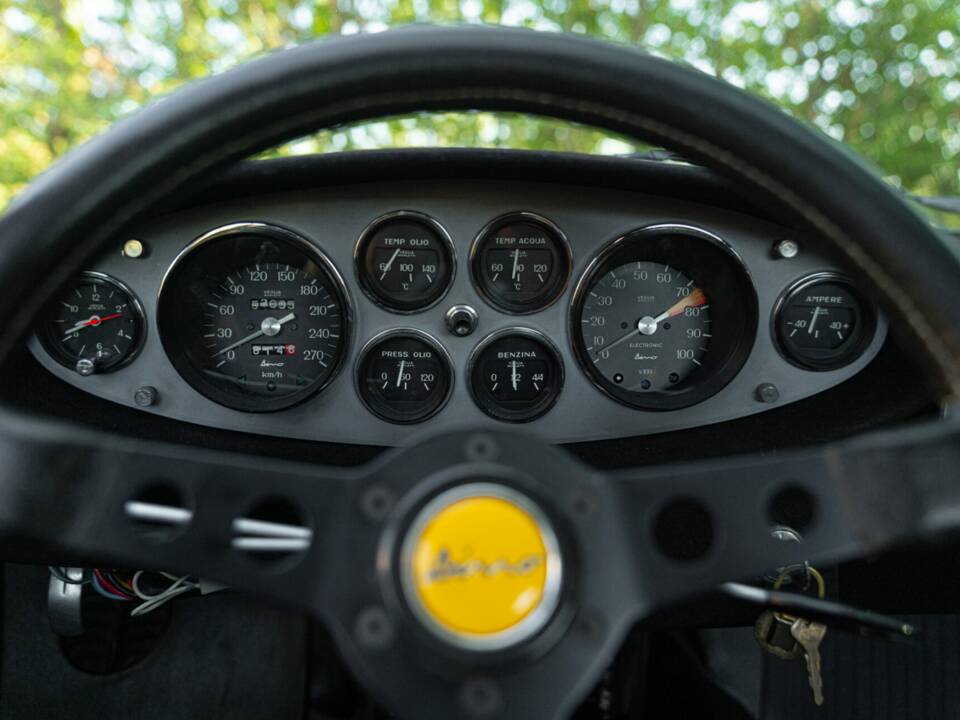 Image 44/50 of Ferrari Dino 246 GT (1971)