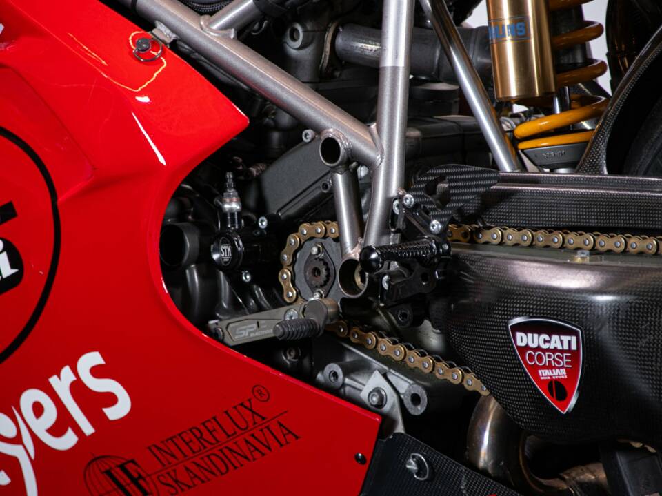 Imagen 25/50 de Ducati DUMMY (1999)