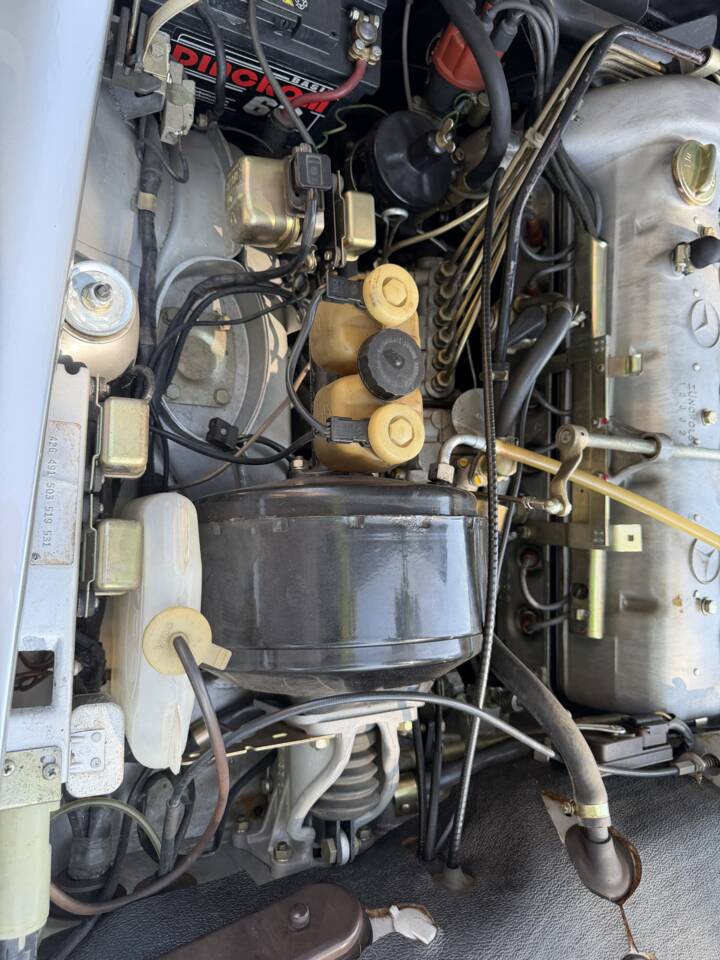 Bild 63/97 von Mercedes-Benz 280 SL (1969)