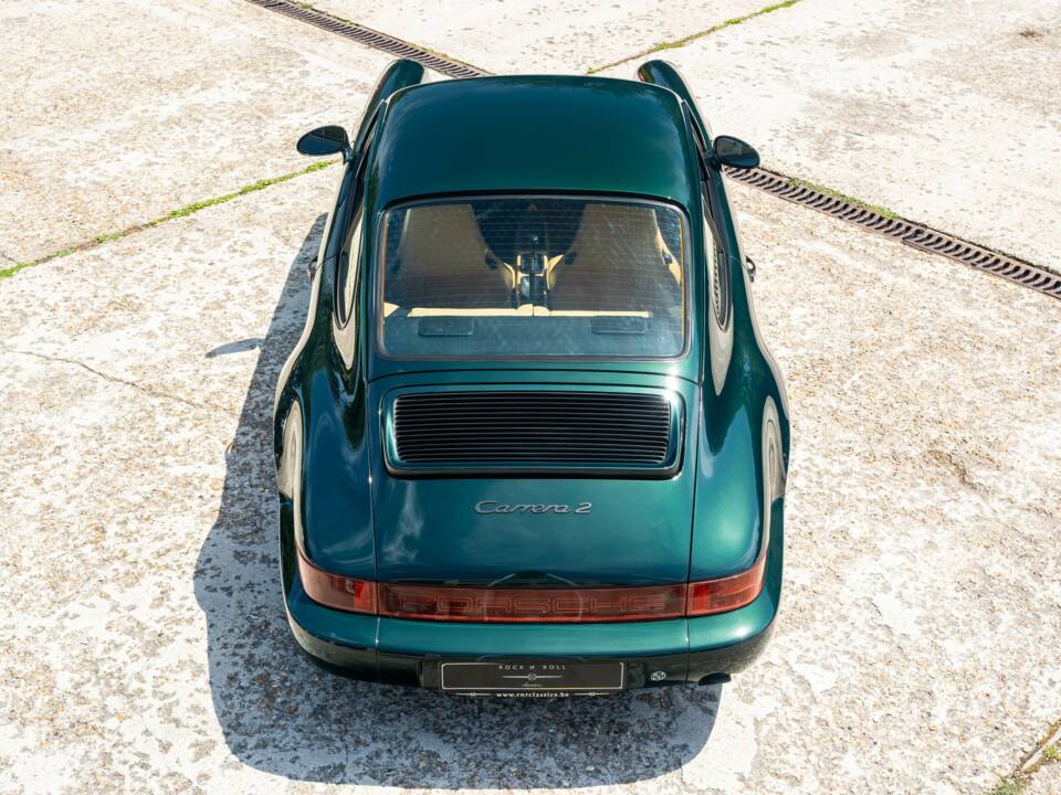 Image 2/35 of Porsche 911 Carrera 2 (1990)