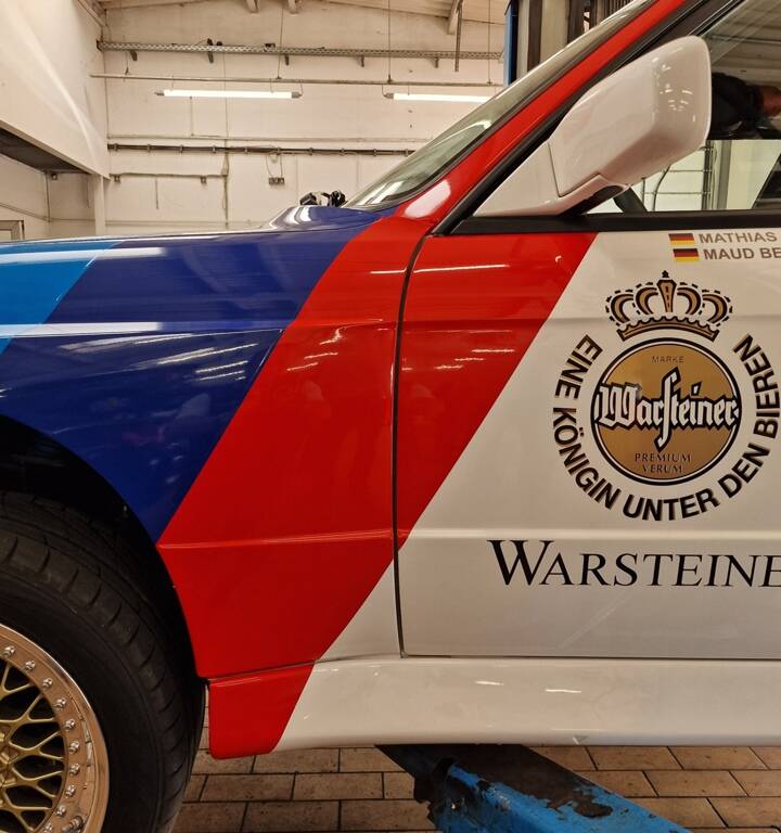 Image 29/70 of BMW M3 (1990)
