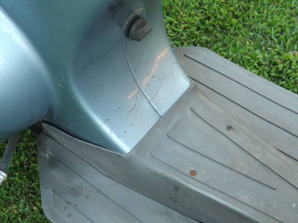 Immagine 32/50 di Piaggio Vespa 50 (1995)