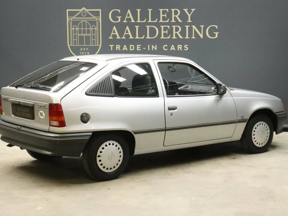 Afbeelding 41/50 van Opel Kadett 2,0i GSi (1988)