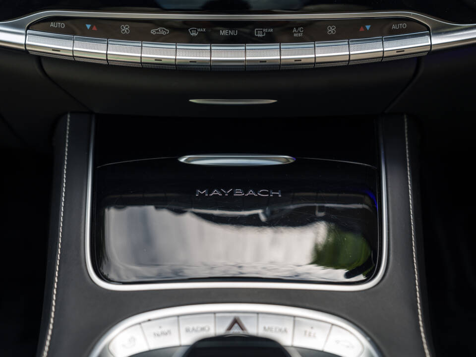 Afbeelding 23/42 van Mercedes-Benz Maybach S 600 (2015)