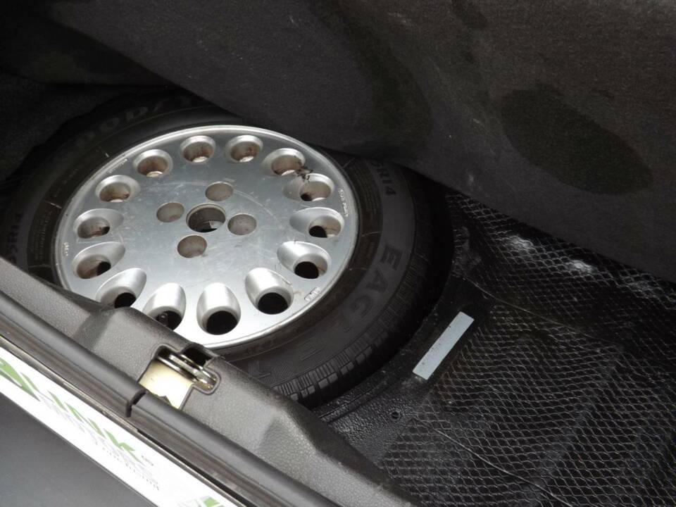 Afbeelding 23/50 van Alfa Romeo 75 2.0 (1986)