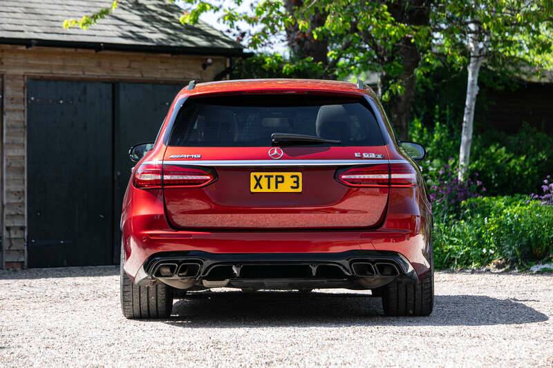 Image 6/45 de Mercedes-Benz AMG E 63 S 4MATIC+ T (2021)