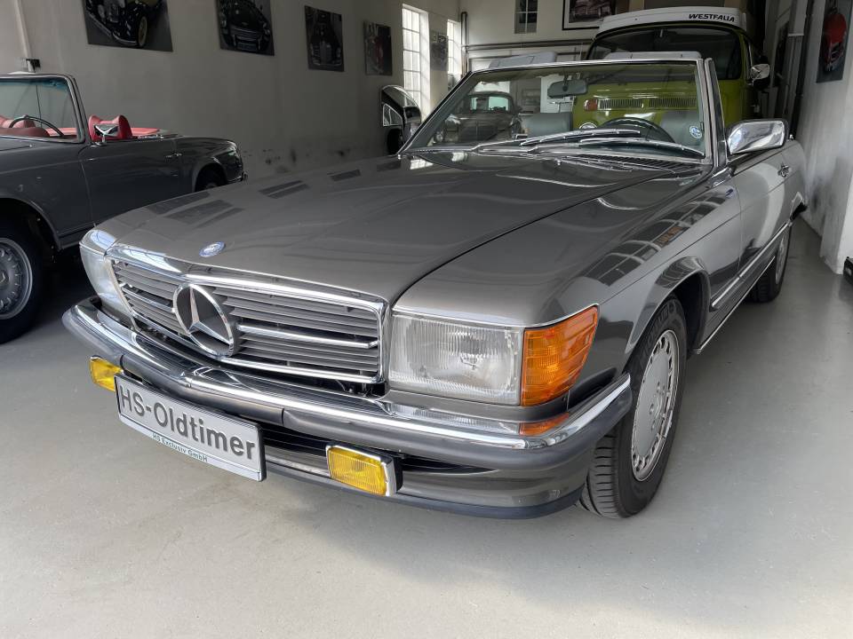 Image 6/39 de Mercedes-Benz 560 SL (1986)