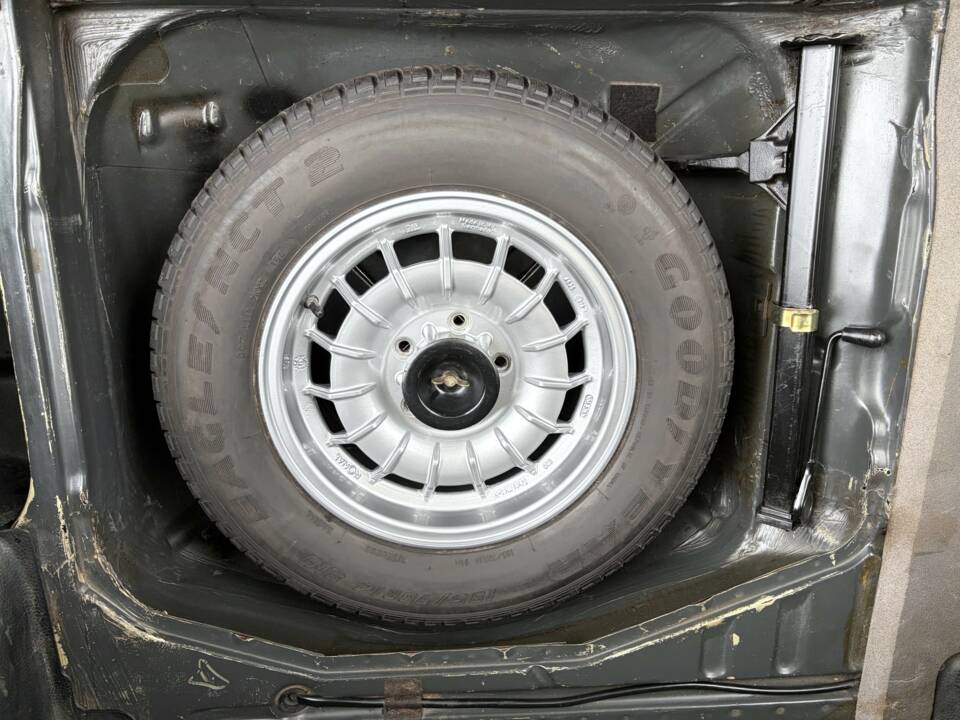 Afbeelding 27/35 van Mercedes-Benz 280 CE (1983)