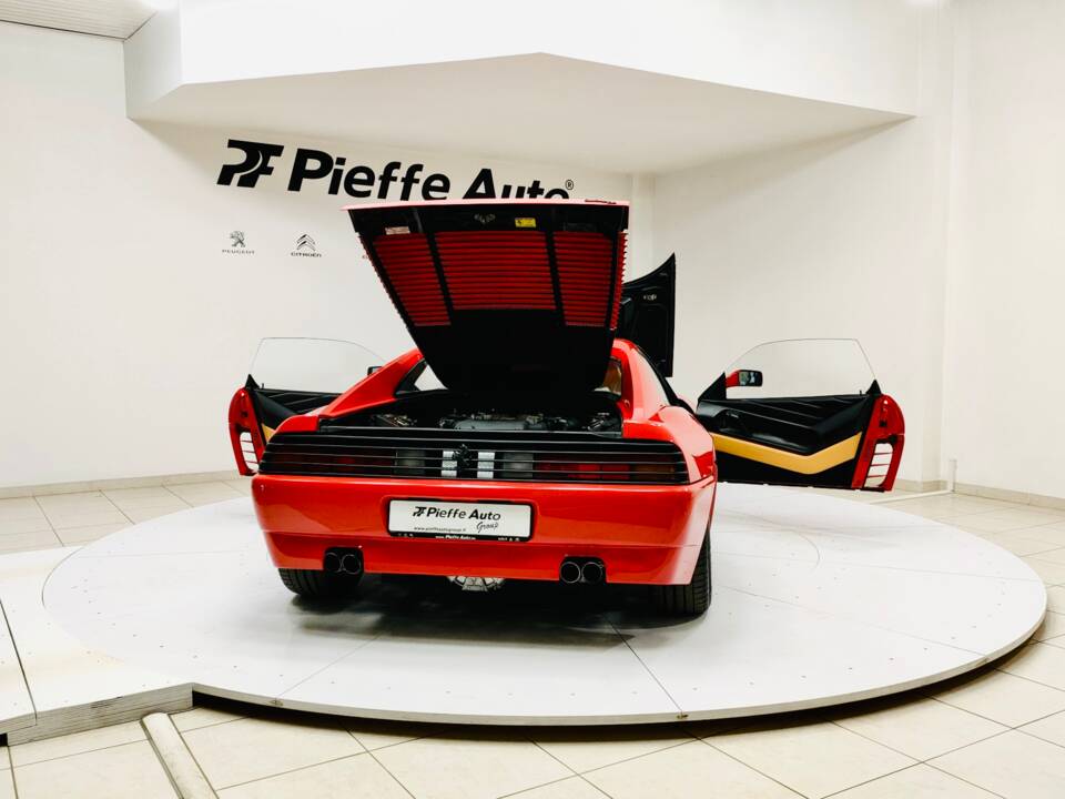 Afbeelding 21/33 van Ferrari 348 TB (1990)