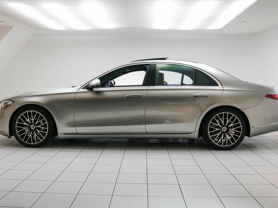 Bild 2/22 von Mercedes-Benz S 500 4MATIC (2021)