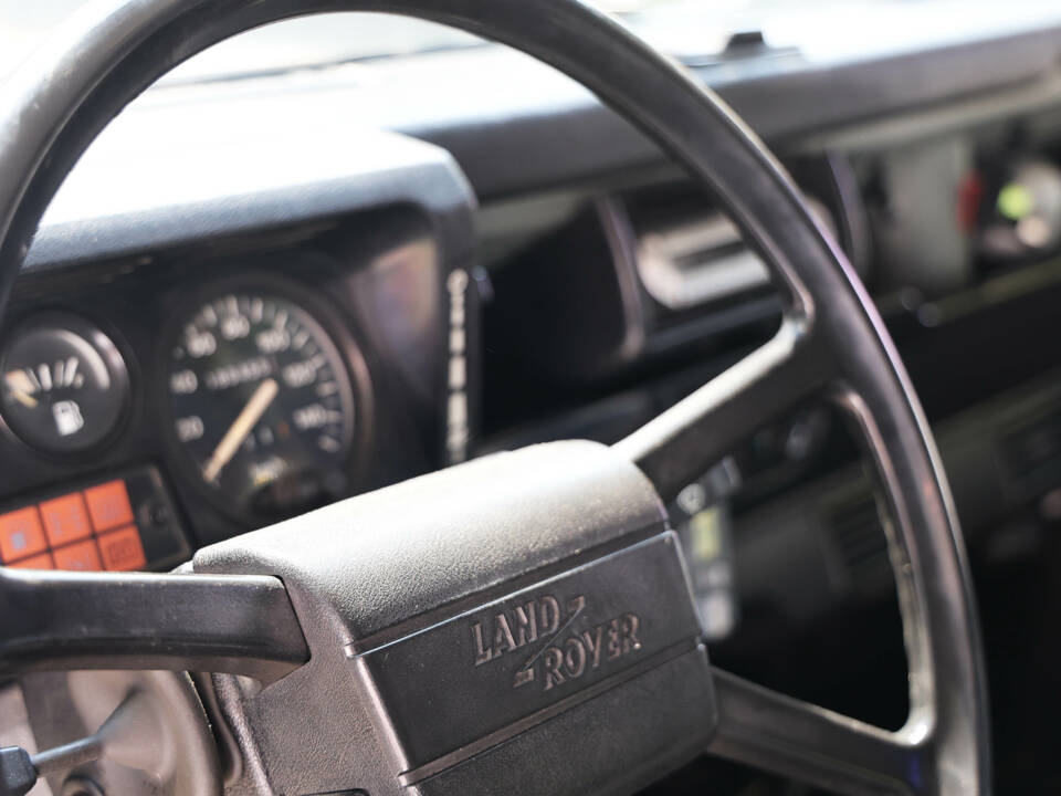 Afbeelding 27/38 van Land Rover 90 (1989)