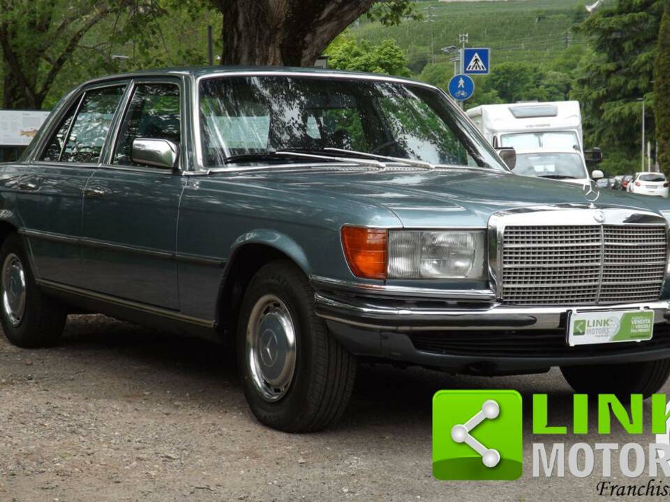 Image 3/10 de Mercedes-Benz 350 SE (1979)