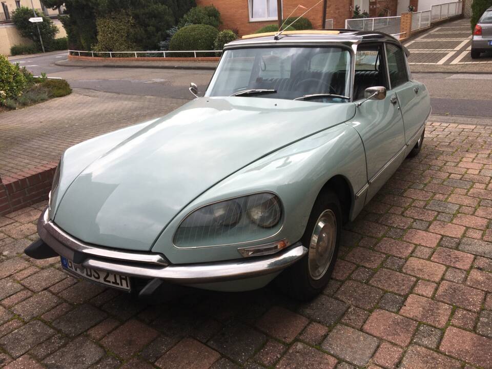 Bild 5/80 von Citroën DS 21 Pallas (1973)