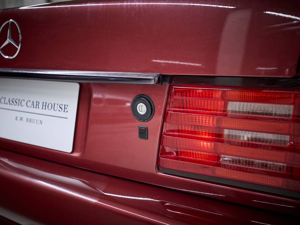 Bild 25/99 von Mercedes-Benz SL 320 (1995)
