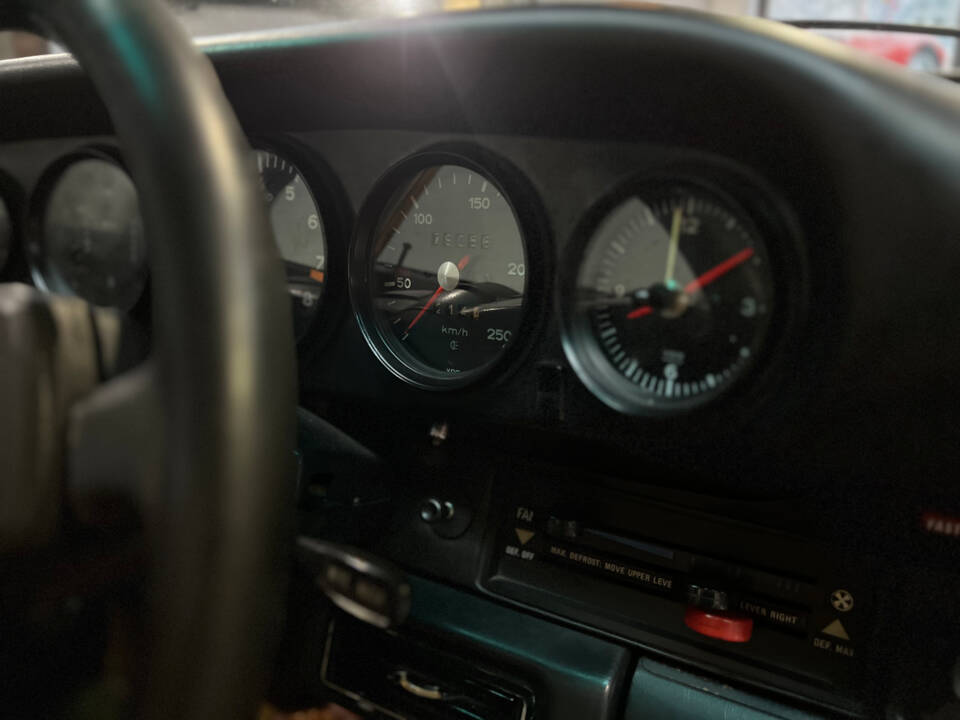Image 37/75 of Porsche 911 Carrera 2.7 (1973)