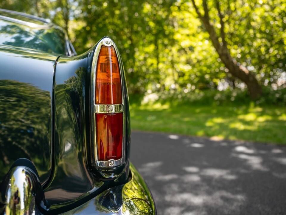 Afbeelding 26/76 van Aston Martin DB 4 (1961)