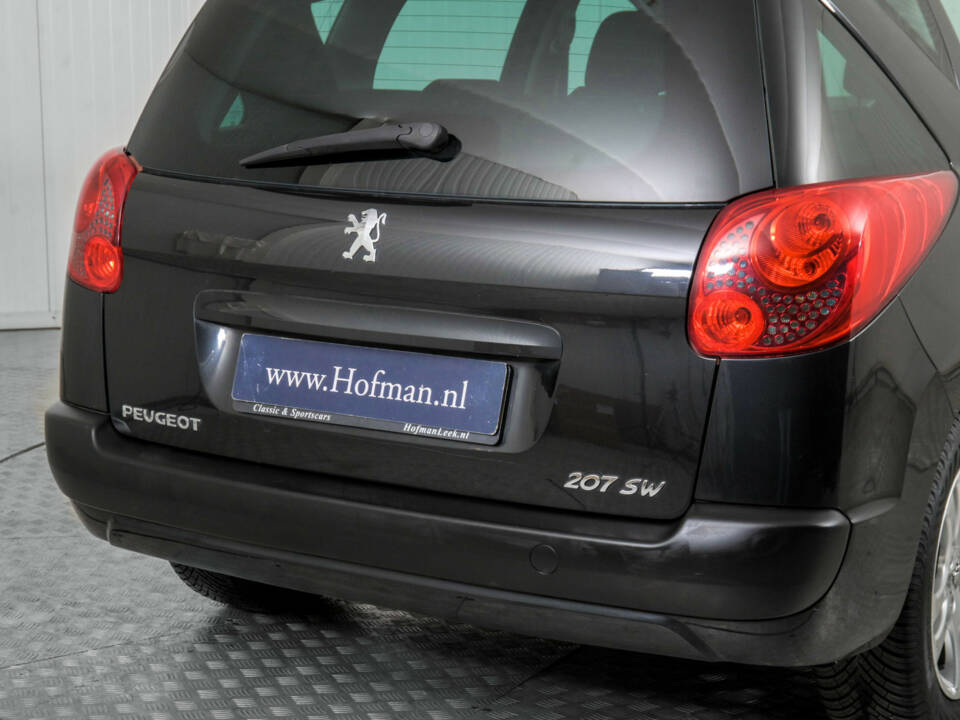 Image 27/46 of Peugeot 207 CC 1.6 VTi (2009)