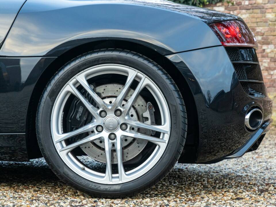 Image 50/50 de Audi R8 V10 (2011)