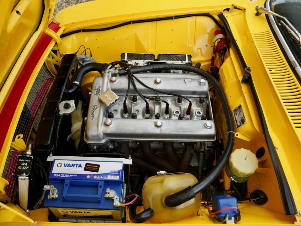 Afbeelding 4/50 van Alfa Romeo Giulia 1600 Sprint GT (1965)
