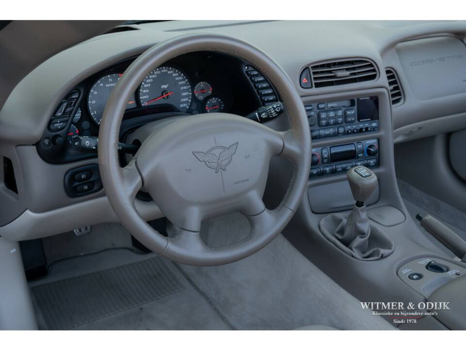 Immagine 14/39 di Chevrolet Corvette (2003)