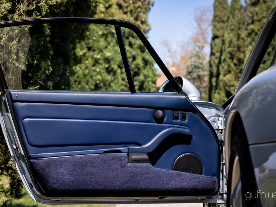 Immagine 11/73 di Porsche 911 Carrera (1995)