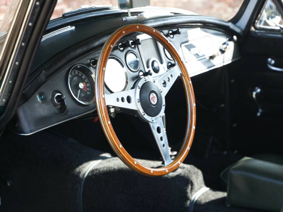 Image 3/50 de MG MGA 1500 (1958)