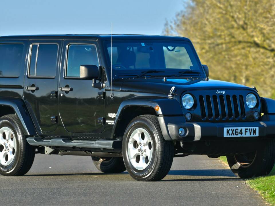 Image 6/50 de Jeep Wrangler Sahara 4.0L (2014)