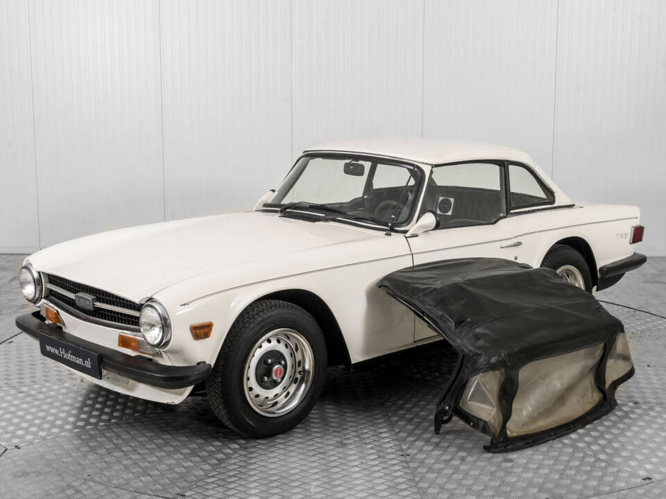 Image 29/50 of Triumph TR 6 (1973)