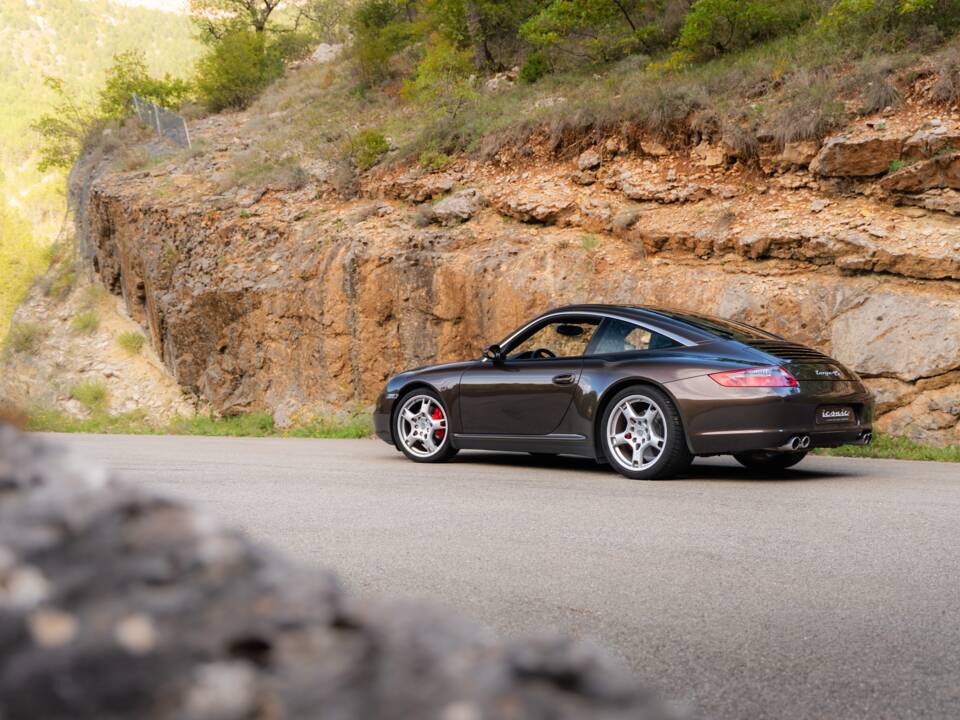 Image 4/13 of Porsche 911 Targa 4S (2008)