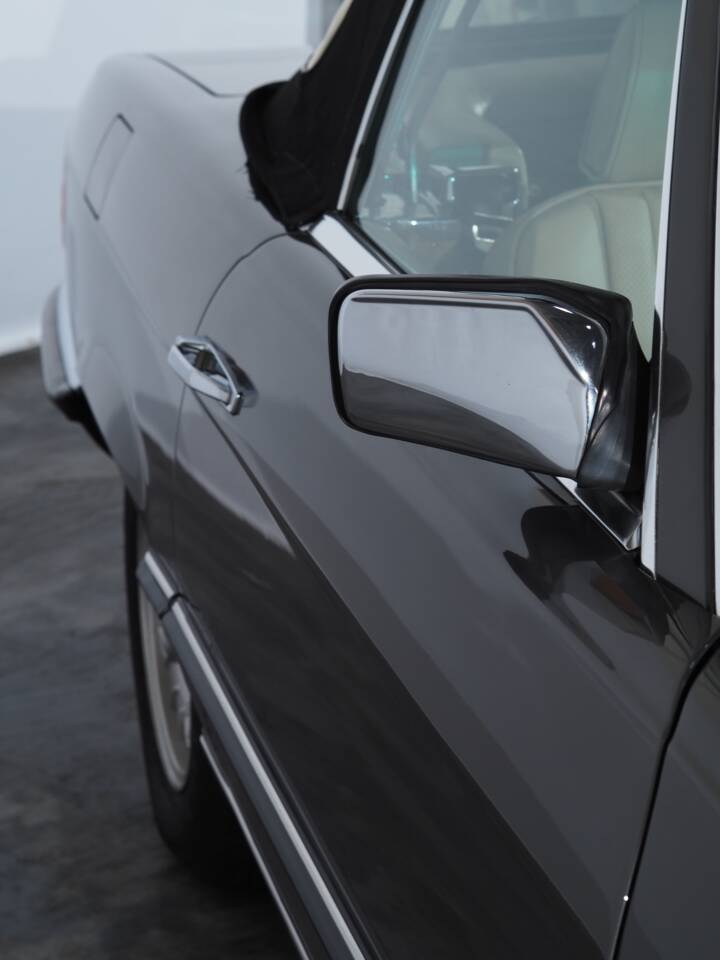 Immagine 9/51 di Mercedes-Benz 280 SL (1985)