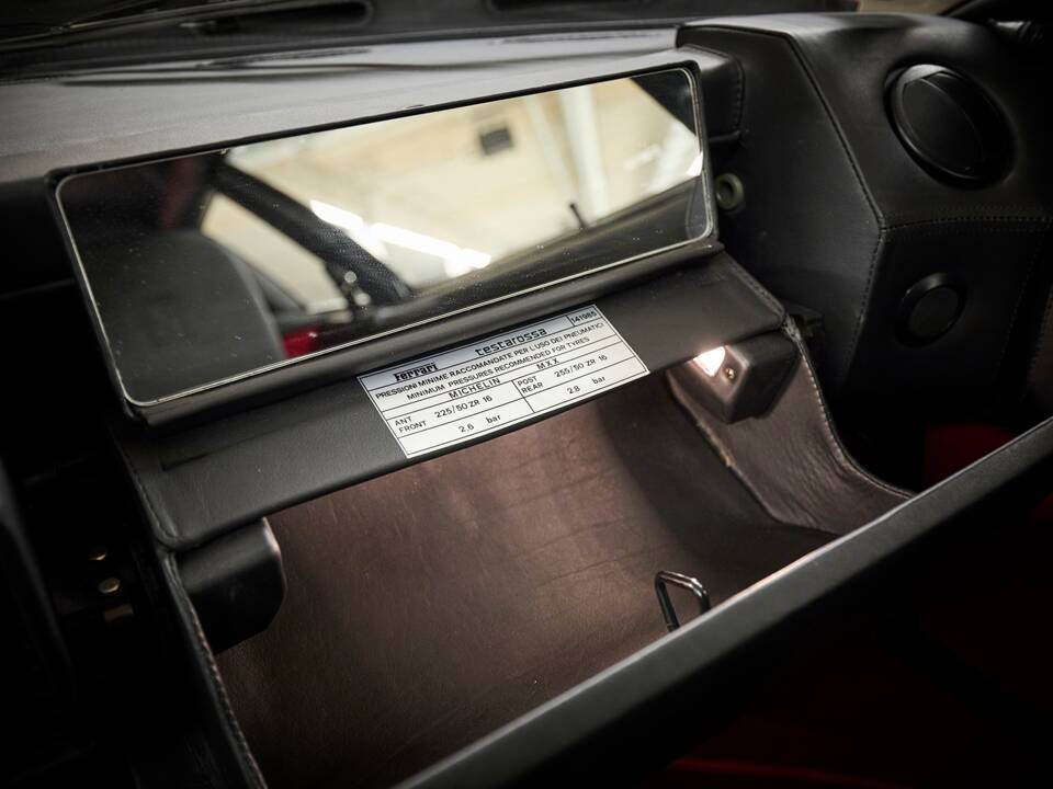 Image 64/99 of Ferrari Testarossa (1991)