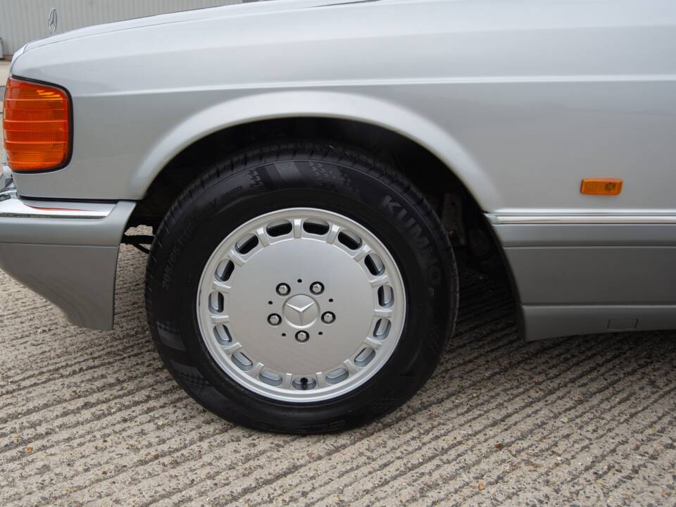 Bild 25/28 von Mercedes-Benz 500 SE (1988)