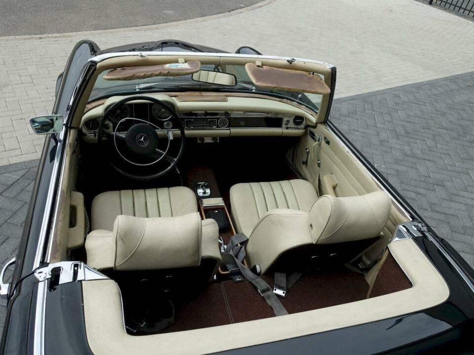 Bild 20/35 von Mercedes-Benz 280 SL (1969)
