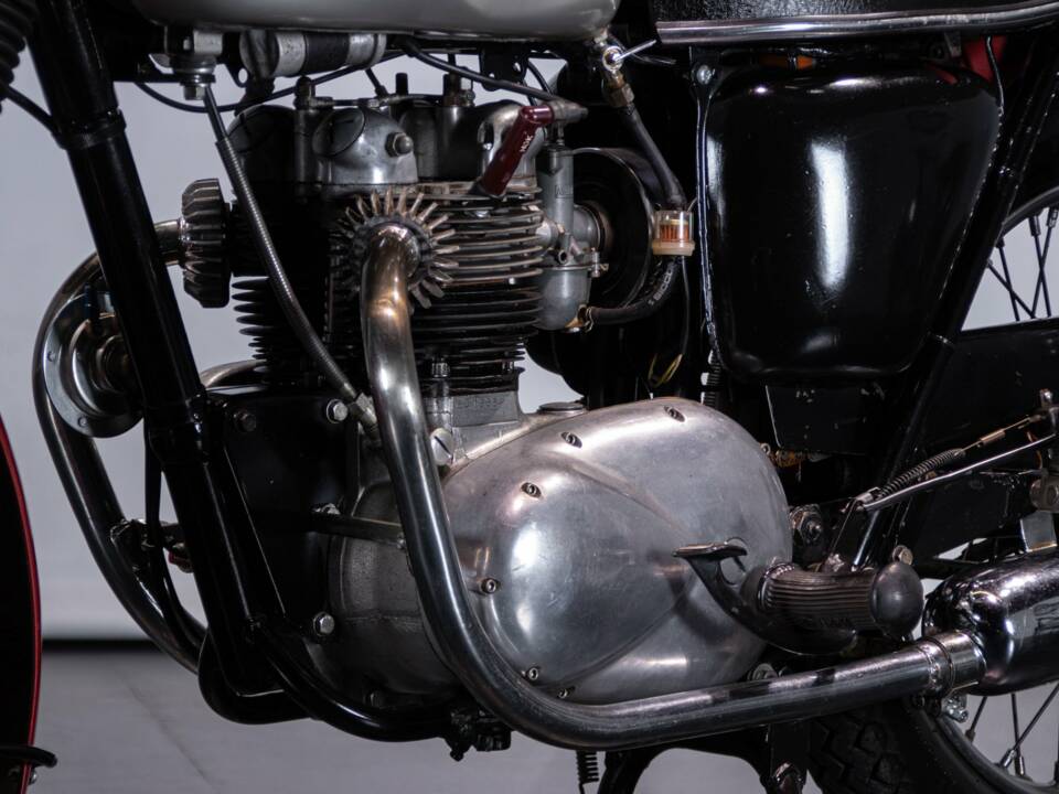 Imagen 30/50 de Triumph DUMMY (1969)