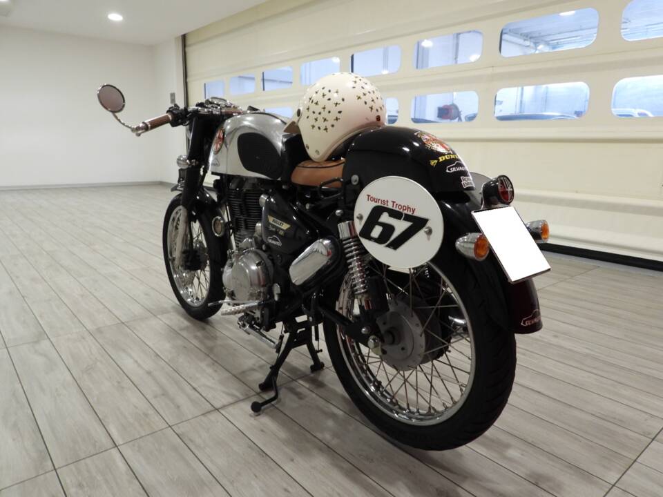 Bild 5/14 von Royal Enfield DUMMY (2012)