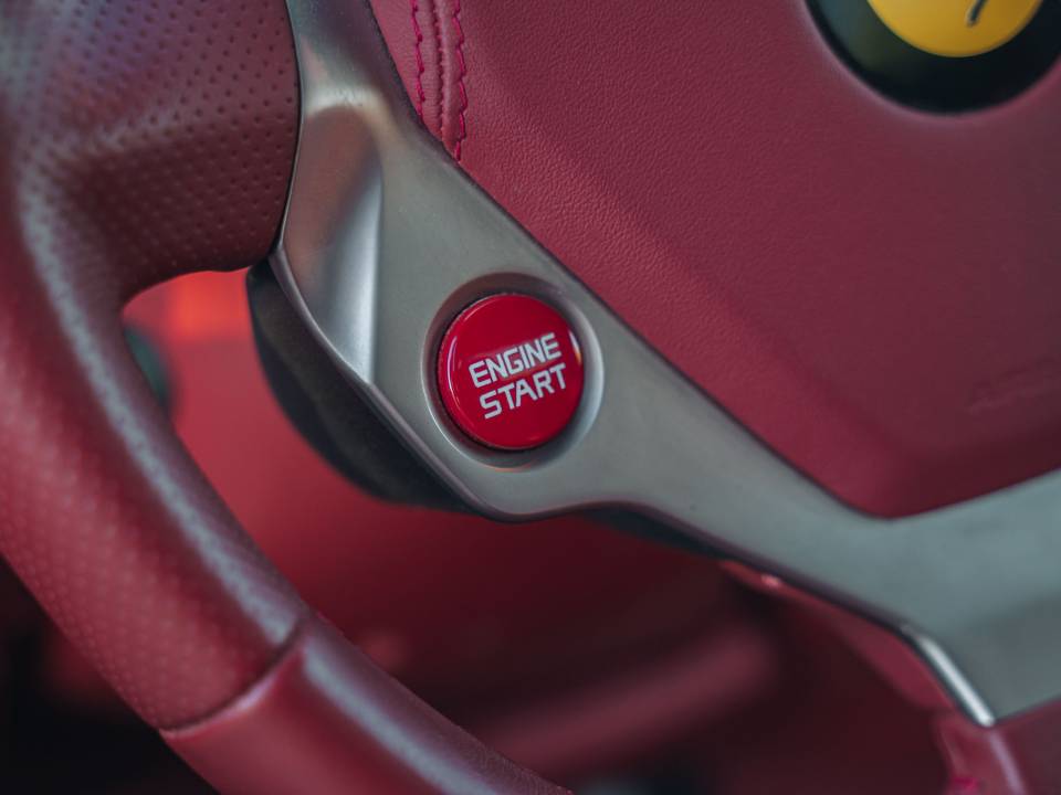 Imagen 36/69 de Ferrari California (2011)