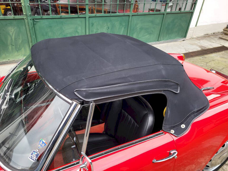 Image 63/65 of Alfa Romeo Giulietta Spider (1962)