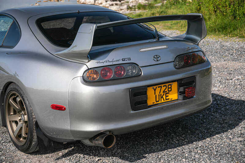 Immagine 36/39 di Toyota Supra 3.0 Turbo (2001)