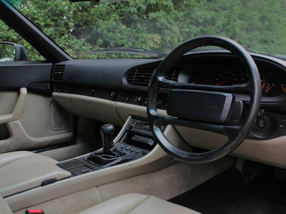 Bild 8/19 von Porsche 944 Turbo (1987)