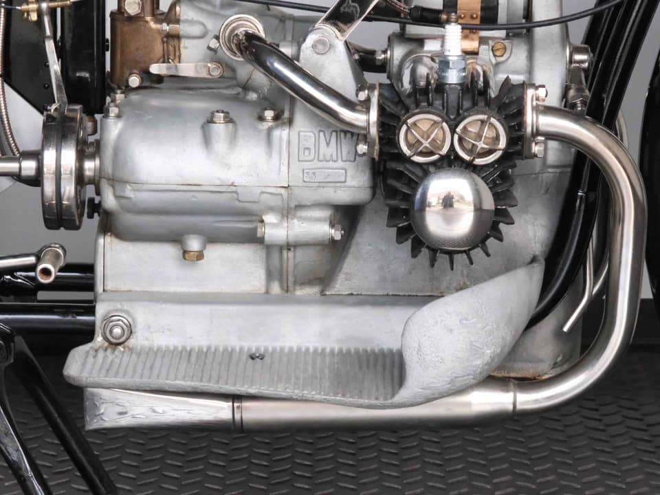 Image 11/98 of BMW R 32 (1925)