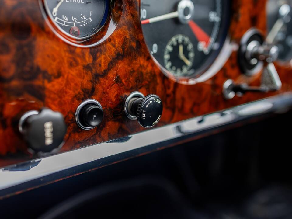 Afbeelding 42/50 van Jaguar XK 150 DHC (1959)