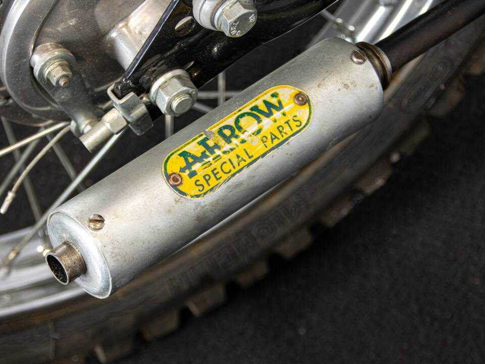 Immagine 45/49 di Aprilia Scarabeo 50 (1972)